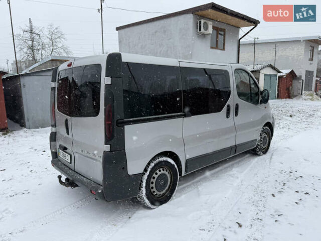 Сірий Опель Віваро, об'ємом двигуна 1.87 л та пробігом 460 тис. км за 4750 $, фото 11 на Automoto.ua
