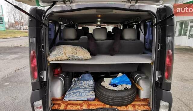 Серый Опель Виваро, объемом двигателя 1.9 л и пробегом 200 тыс. км за 6800 $, фото 13 на Automoto.ua