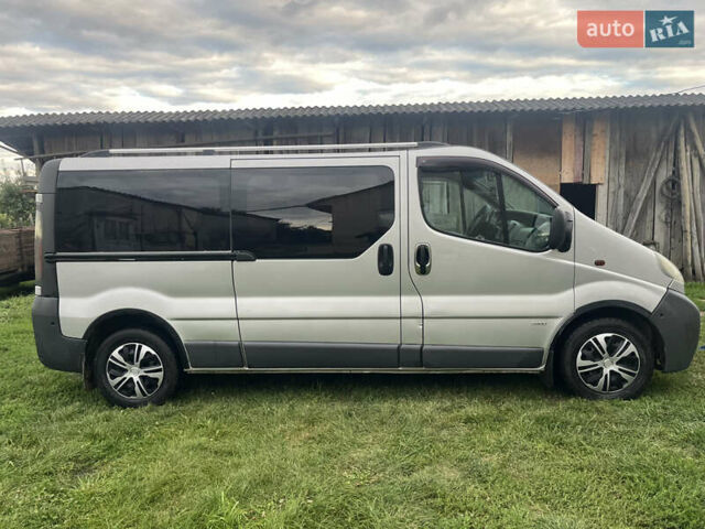 Серый Опель Виваро, объемом двигателя 1.87 л и пробегом 220 тыс. км за 6950 $, фото 2 на Automoto.ua