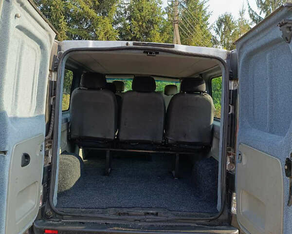 Серый Опель Виваро, объемом двигателя 1.9 л и пробегом 550 тыс. км за 7500 $, фото 5 на Automoto.ua