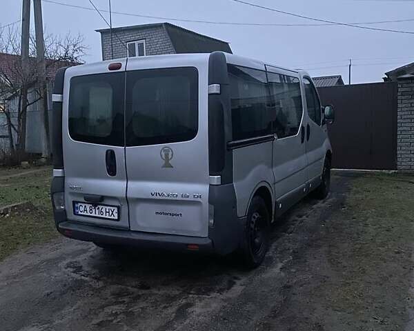 Серый Опель Виваро, объемом двигателя 1.9 л и пробегом 300 тыс. км за 5700 $, фото 7 на Automoto.ua