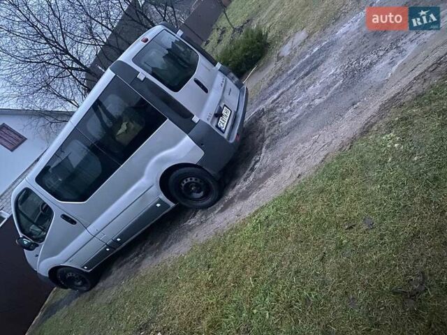 Серый Опель Виваро, объемом двигателя 1.9 л и пробегом 300 тыс. км за 5700 $, фото 6 на Automoto.ua