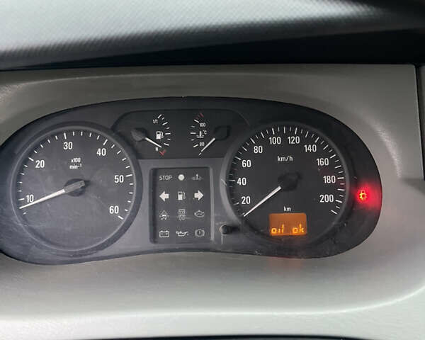 Серый Опель Виваро, объемом двигателя 1.87 л и пробегом 220 тыс. км за 6950 $, фото 7 на Automoto.ua