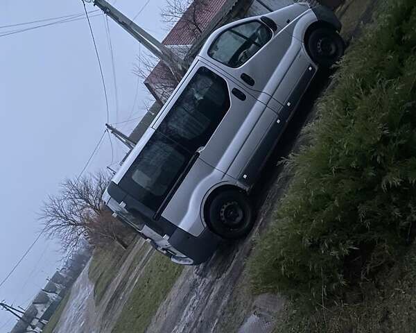 Серый Опель Виваро, объемом двигателя 1.9 л и пробегом 300 тыс. км за 5700 $, фото 8 на Automoto.ua