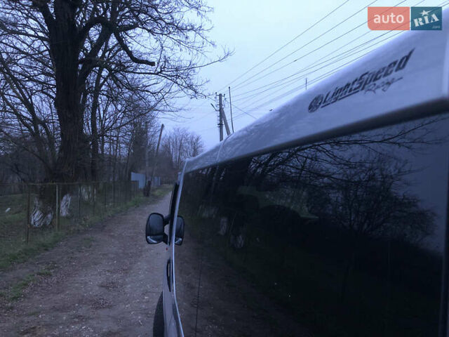 Сірий Опель Віваро, об'ємом двигуна 1.9 л та пробігом 350 тис. км за 5650 $, фото 33 на Automoto.ua