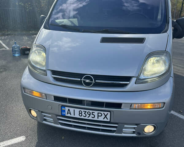 Серый Опель Виваро, объемом двигателя 1.9 л и пробегом 330 тыс. км за 10500 $, фото 23 на Automoto.ua