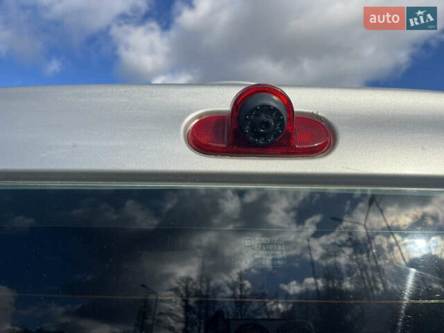 Серый Опель Виваро, объемом двигателя 1.9 л и пробегом 330 тыс. км за 10500 $, фото 9 на Automoto.ua