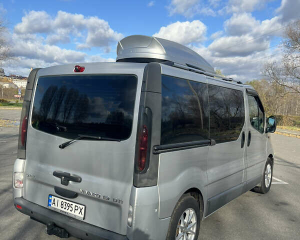 Серый Опель Виваро, объемом двигателя 1.9 л и пробегом 330 тыс. км за 10500 $, фото 3 на Automoto.ua