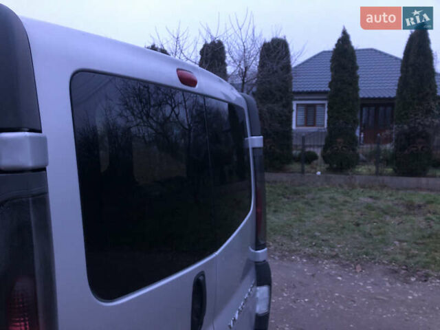 Сірий Опель Віваро, об'ємом двигуна 1.9 л та пробігом 350 тис. км за 5650 $, фото 34 на Automoto.ua