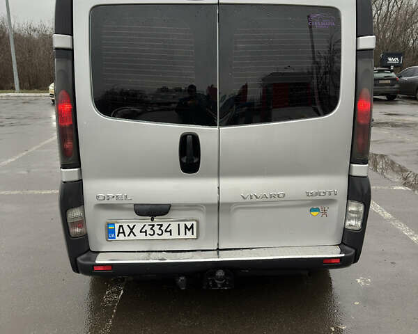 Серый Опель Виваро, объемом двигателя 1.87 л и пробегом 410 тыс. км за 7850 $, фото 3 на Automoto.ua