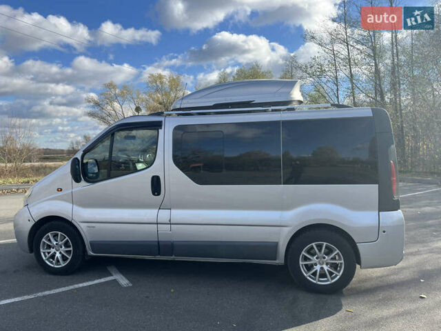 Серый Опель Виваро, объемом двигателя 1.9 л и пробегом 330 тыс. км за 10500 $, фото 24 на Automoto.ua