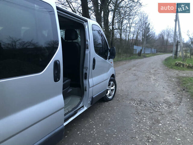 Сірий Опель Віваро, об'ємом двигуна 1.9 л та пробігом 350 тис. км за 5650 $, фото 42 на Automoto.ua