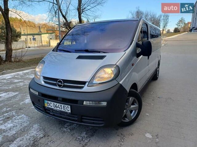 Серый Опель Виваро, объемом двигателя 1.9 л и пробегом 312 тыс. км за 8200 $, фото 9 на Automoto.ua