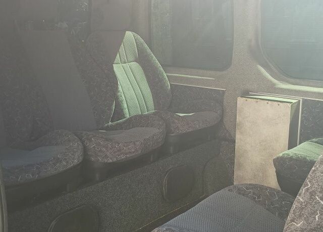 Серый Опель Виваро, объемом двигателя 1.9 л и пробегом 500 тыс. км за 6660 $, фото 2 на Automoto.ua