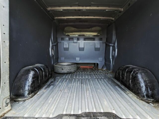 Серый Опель Виваро, объемом двигателя 0 л и пробегом 305 тыс. км за 4900 $, фото 3 на Automoto.ua