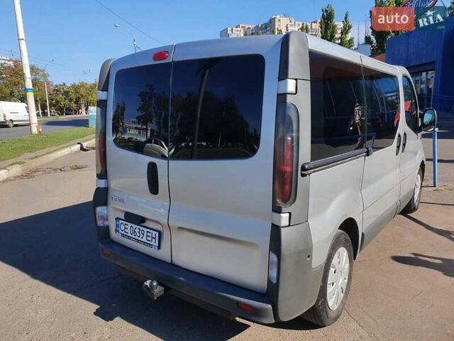 Серый Опель Виваро, объемом двигателя 1.9 л и пробегом 295 тыс. км за 8900 $, фото 4 на Automoto.ua