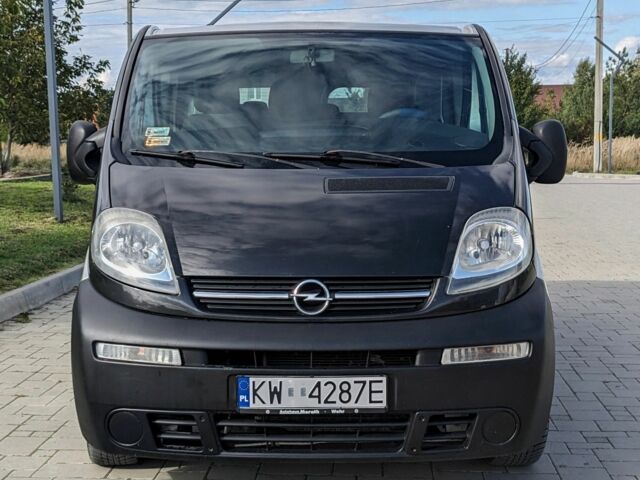 Серый Опель Виваро, объемом двигателя 0 л и пробегом 305 тыс. км за 4900 $, фото 5 на Automoto.ua