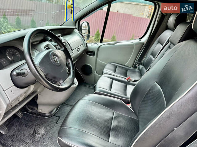 Серый Опель Виваро, объемом двигателя 1.9 л и пробегом 578 тыс. км за 10900 $, фото 9 на Automoto.ua