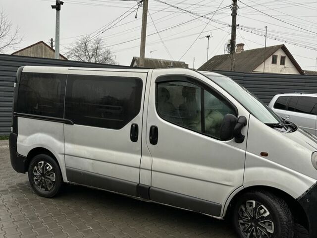 Серый Опель Виваро, объемом двигателя 1.9 л и пробегом 367 тыс. км за 6450 $, фото 4 на Automoto.ua