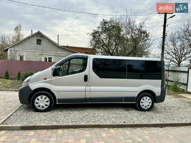 Серый Опель Виваро, объемом двигателя 1.9 л и пробегом 578 тыс. км за 10900 $, фото 1 на Automoto.ua