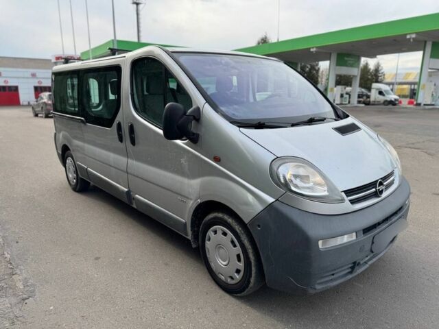 Сірий Опель Віваро, об'ємом двигуна 1.9 л та пробігом 340 тис. км за 3500 $, фото 2 на Automoto.ua