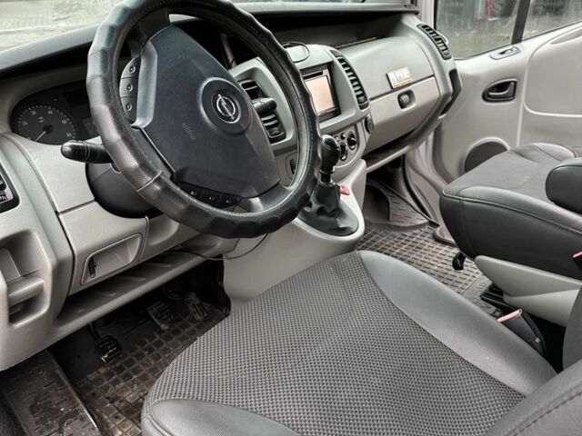 Серый Опель Виваро, объемом двигателя 1.9 л и пробегом 367 тыс. км за 6450 $, фото 6 на Automoto.ua