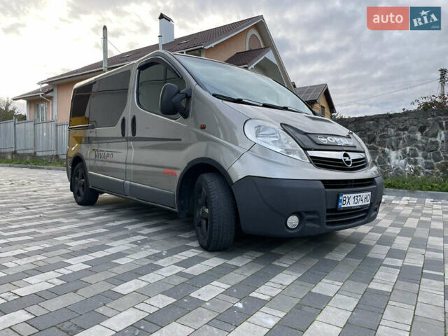 Серый Опель Виваро, объемом двигателя 2 л и пробегом 320 тыс. км за 9000 $, фото 18 на Automoto.ua