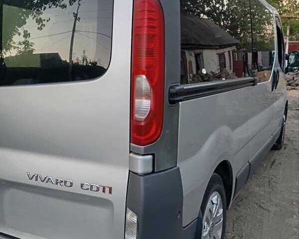 Серый Опель Виваро, объемом двигателя 2 л и пробегом 416 тыс. км за 10200 $, фото 8 на Automoto.ua