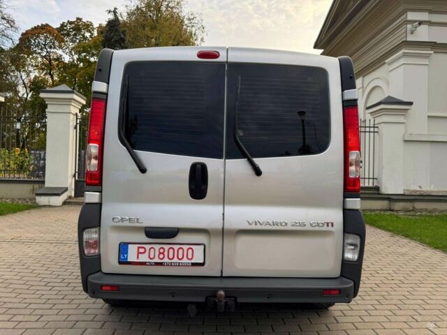 Сірий Опель Віваро, об'ємом двигуна 2.5 л та пробігом 160 тис. км за 7500 $, фото 3 на Automoto.ua