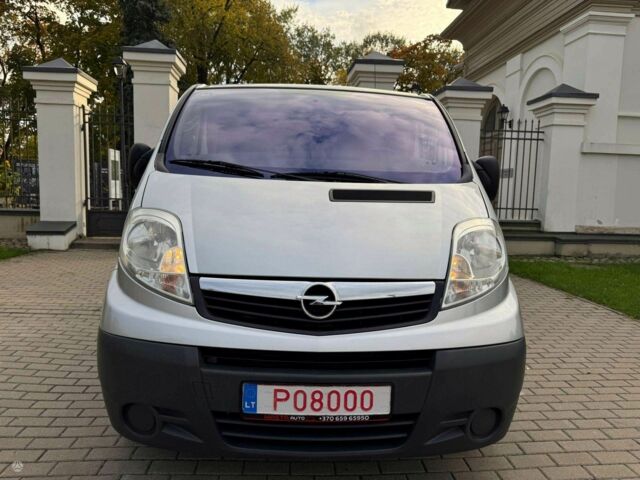 Сірий Опель Віваро, об'ємом двигуна 2.5 л та пробігом 160 тис. км за 7100 $, фото 10 на Automoto.ua