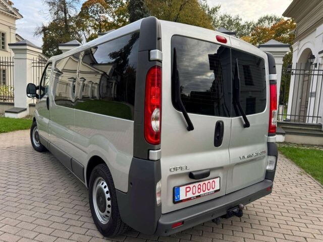 Сірий Опель Віваро, об'ємом двигуна 2.5 л та пробігом 160 тис. км за 7100 $, фото 7 на Automoto.ua
