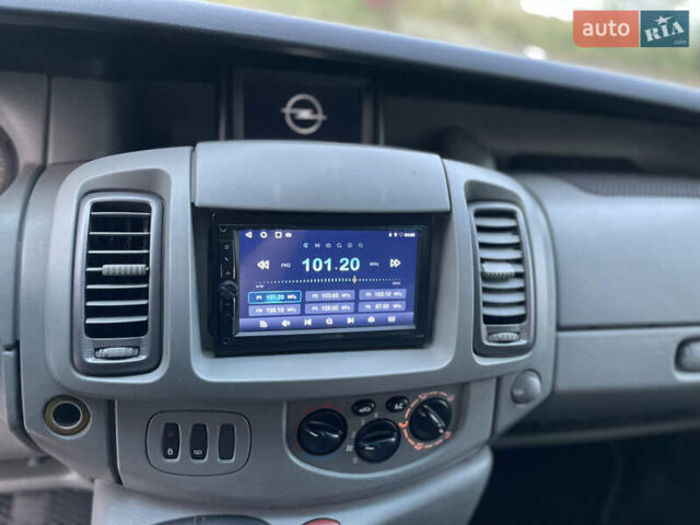Серый Опель Виваро, объемом двигателя 2 л и пробегом 320 тыс. км за 9000 $, фото 48 на Automoto.ua