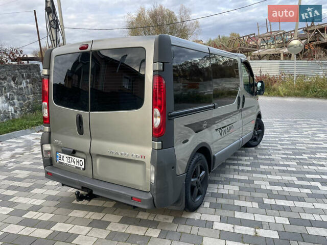 Серый Опель Виваро, объемом двигателя 2 л и пробегом 320 тыс. км за 9000 $, фото 8 на Automoto.ua