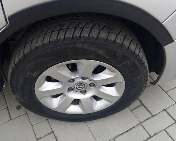 Сірий Опель Віваро, об'ємом двигуна 2 л та пробігом 254 тис. км за 9000 $, фото 16 на Automoto.ua