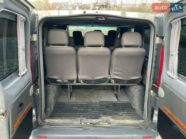 Серый Опель Виваро, объемом двигателя 2 л и пробегом 320 тыс. км за 9000 $, фото 47 на Automoto.ua