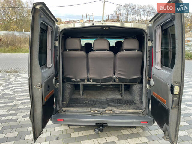 Серый Опель Виваро, объемом двигателя 2 л и пробегом 320 тыс. км за 9000 $, фото 46 на Automoto.ua