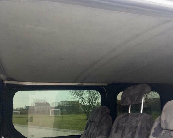 Сірий Опель Віваро, об'ємом двигуна 2 л та пробігом 254 тис. км за 9000 $, фото 23 на Automoto.ua