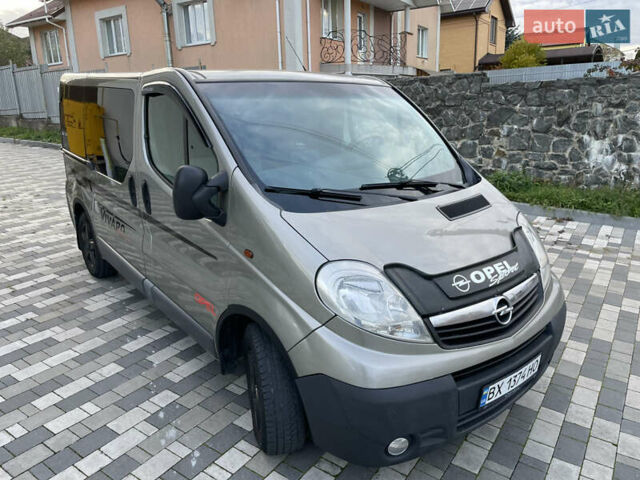 Серый Опель Виваро, объемом двигателя 2 л и пробегом 320 тыс. км за 9000 $, фото 17 на Automoto.ua