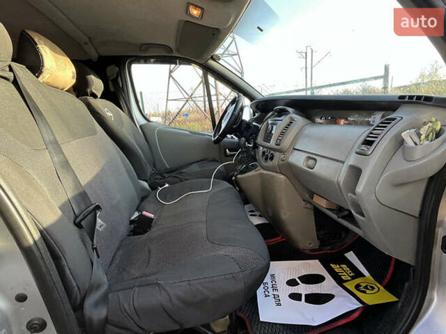 Сірий Опель Віваро, об'ємом двигуна 2 л та пробігом 404 тис. км за 7300 $, фото 11 на Automoto.ua