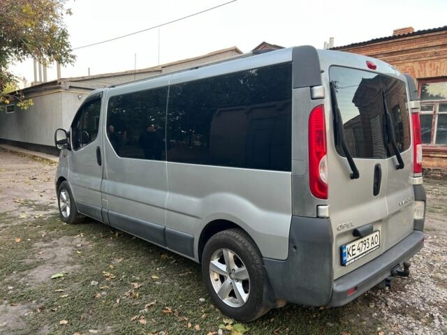 Опель Виваро 2007 в Синельниковом на Automoto.ua Серый Опель Виваро, объемом двигателя 2 л и пробегом 300 тыс. км за 9000 $, фото 1 на Automoto.ua