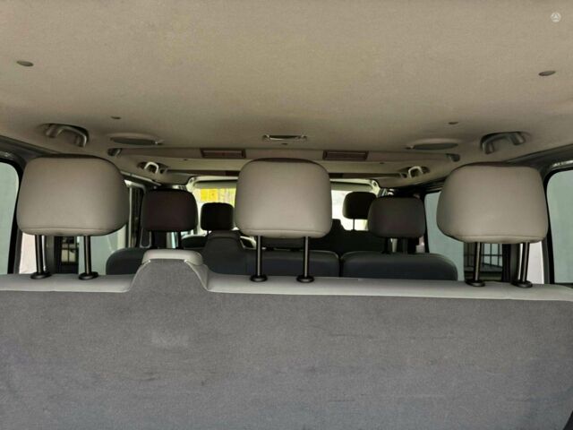 Сірий Опель Віваро, об'ємом двигуна 2.5 л та пробігом 160 тис. км за 7500 $, фото 12 на Automoto.ua