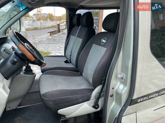 Серый Опель Виваро, объемом двигателя 2 л и пробегом 320 тыс. км за 9000 $, фото 32 на Automoto.ua