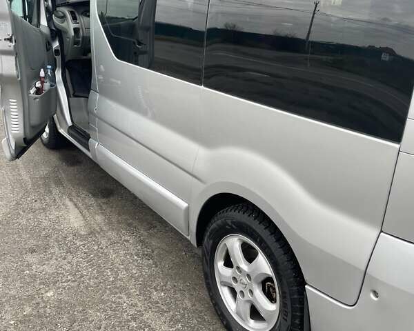 Серый Опель Виваро, объемом двигателя 2 л и пробегом 266 тыс. км за 8500 $, фото 13 на Automoto.ua