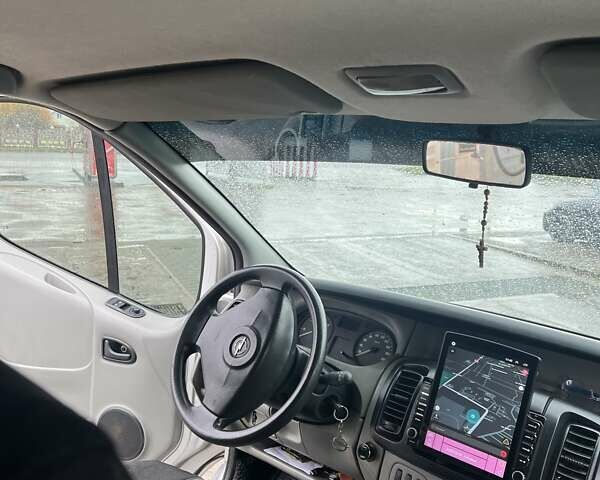 Опель Виваро 2008 в Стрые на Automoto.ua Серый Опель Виваро, объемом двигателя 2 л и пробегом 325 тыс. км за 9900 $, фото 40 на Automoto.ua