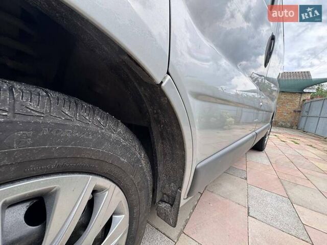 Сірий Опель Віваро, об'ємом двигуна 2 л та пробігом 283 тис. км за 10700 $, фото 10 на Automoto.ua