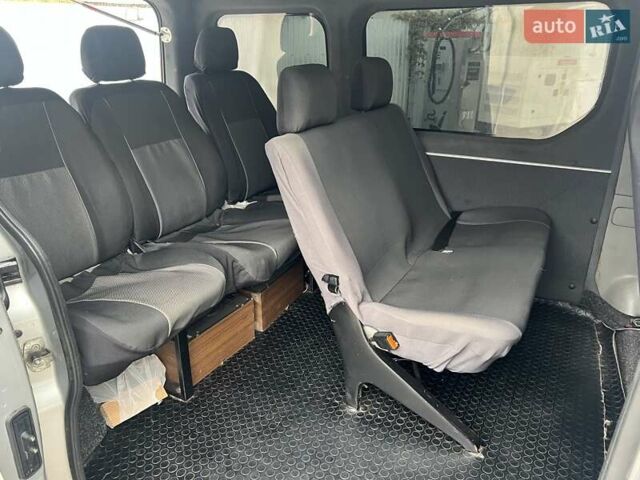 Опель Виваро 2008 в Стрые на Automoto.ua Серый Опель Виваро, объемом двигателя 2 л и пробегом 325 тыс. км за 9900 $, фото 31 на Automoto.ua