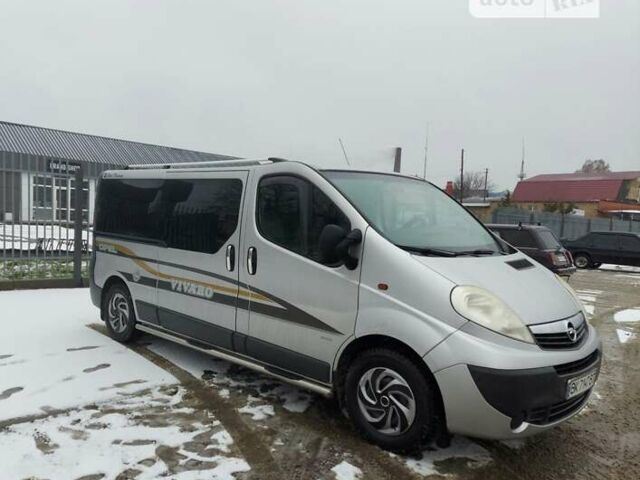 Сірий Опель Віваро, об'ємом двигуна 2 л та пробігом 269 тис. км за 10500 $, фото 1 на Automoto.ua