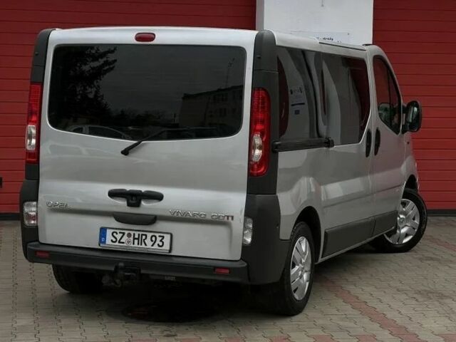 Серый Опель Виваро, объемом двигателя 2 л и пробегом 225 тыс. км за 7100 $, фото 9 на Automoto.ua
