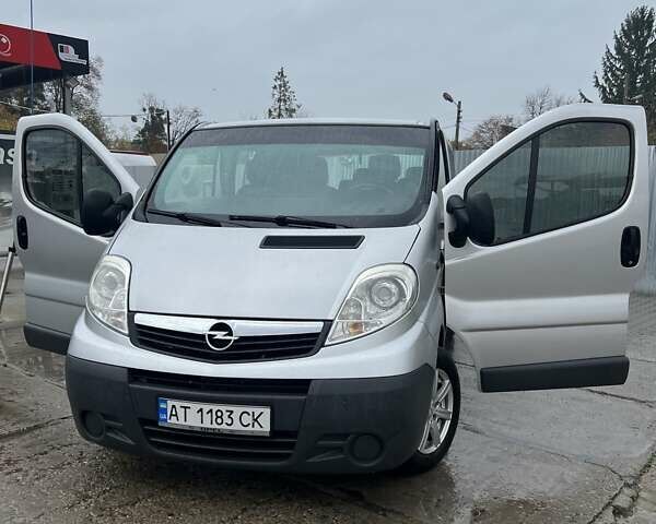 Опель Виваро 2008 в Стрые на Automoto.ua Серый Опель Виваро, объемом двигателя 2 л и пробегом 325 тыс. км за 9900 $, фото 25 на Automoto.ua