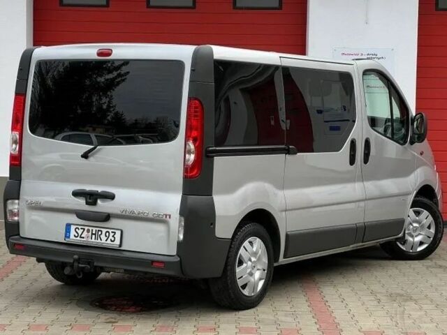 Серый Опель Виваро, объемом двигателя 2 л и пробегом 225 тыс. км за 7100 $, фото 10 на Automoto.ua